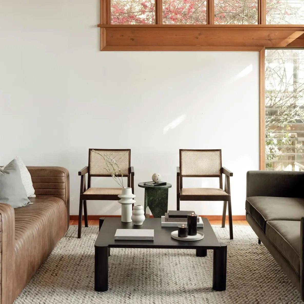 Élégance Intemporelle : Table Marbre Vert-Atelier Travertin