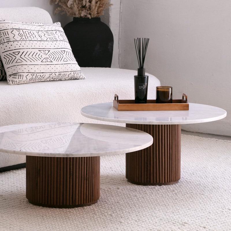 Élégance Marbre & Bois : Duo Design Liora-Atelier Travertin