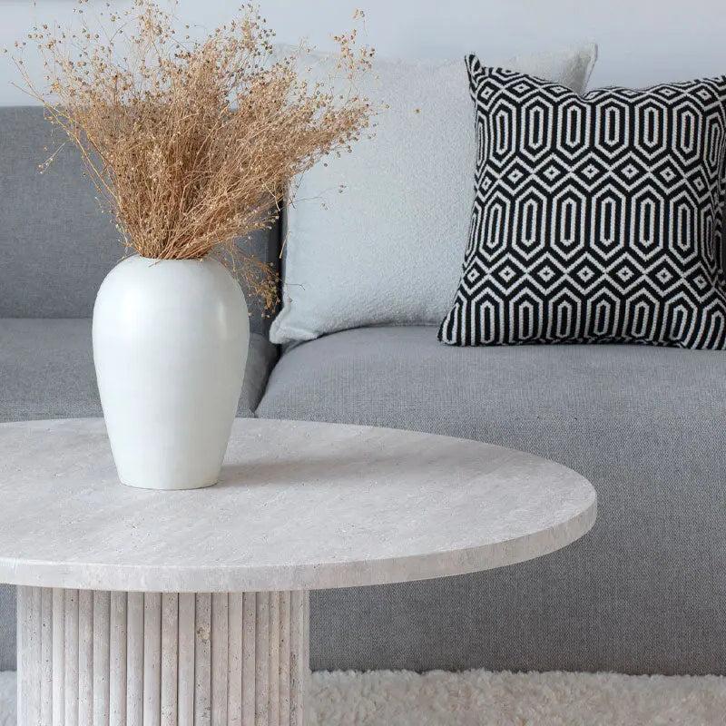 Élégance Naturelle: Table Basse en Travertin-Atelier Travertin