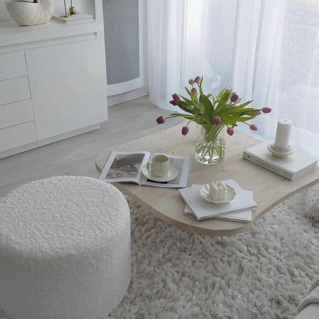 Élégance Naturelle : Table Basse en Travertin-Atelier Travertin