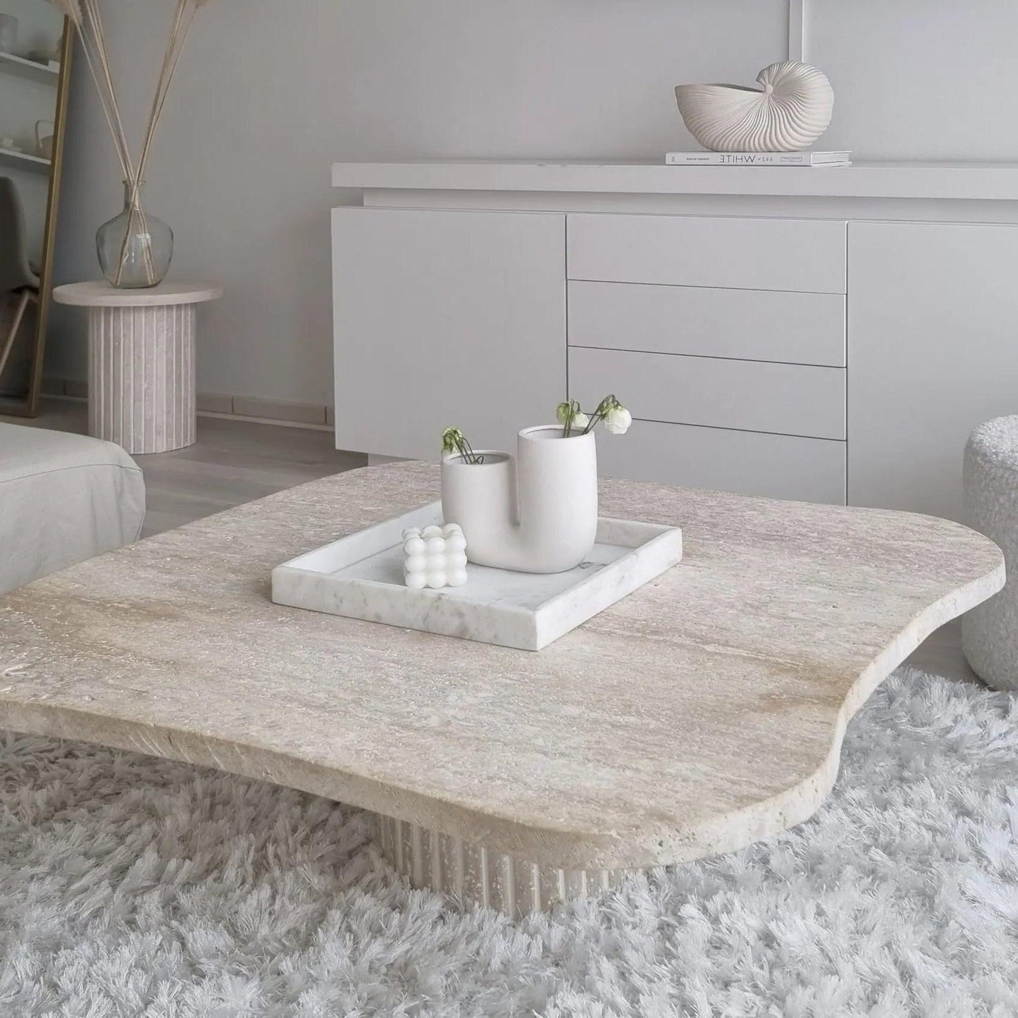 Élégance Naturelle : Table Basse en Travertin-Atelier Travertin