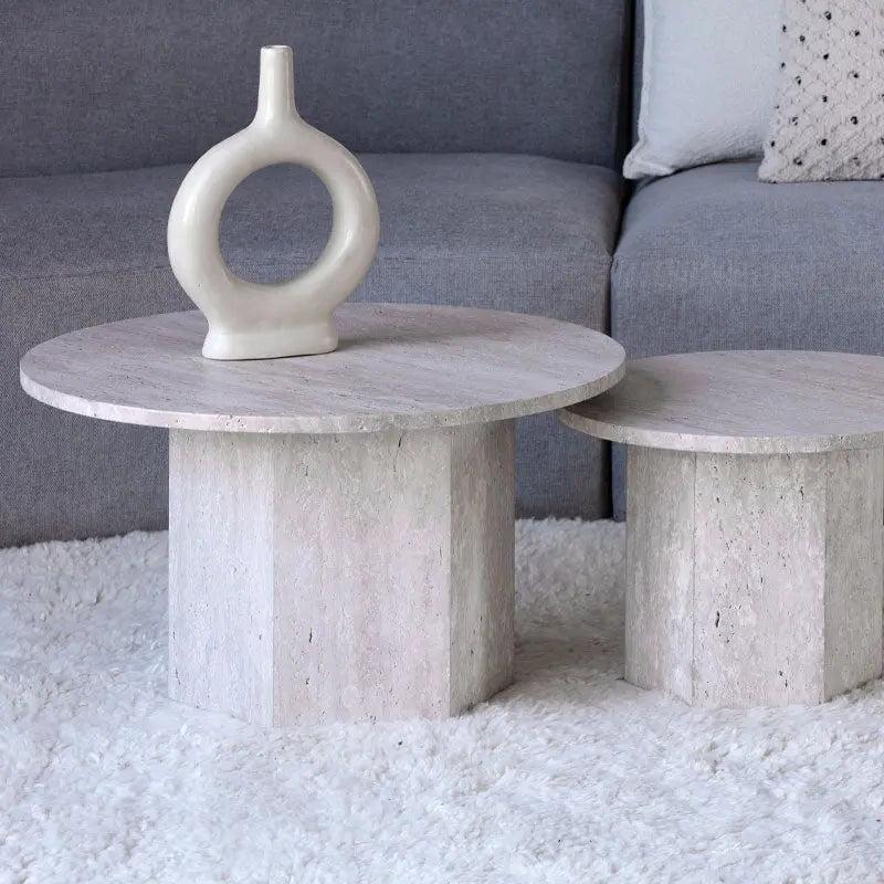 Élégance Travertin : Duo de Tables Luxueuses-Atelier Travertin