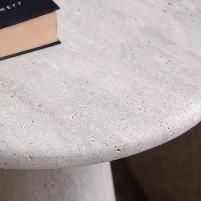 Élégance sculpturale: Table Mira en travertin-Atelier Travertin