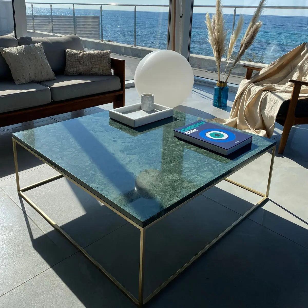 Élégante Table Basse en Marbre Vert-Atelier Travertin