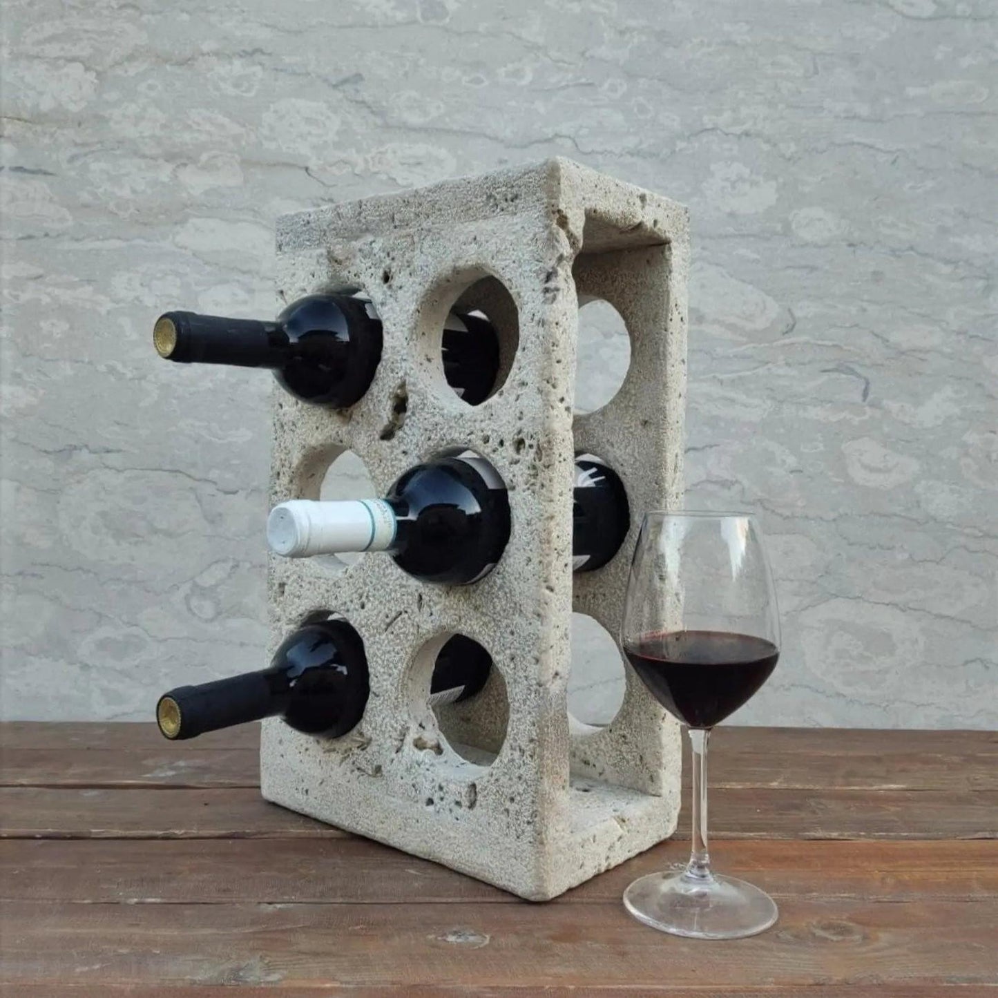 Porte-bouteille design en travertin-Atelier Travertin