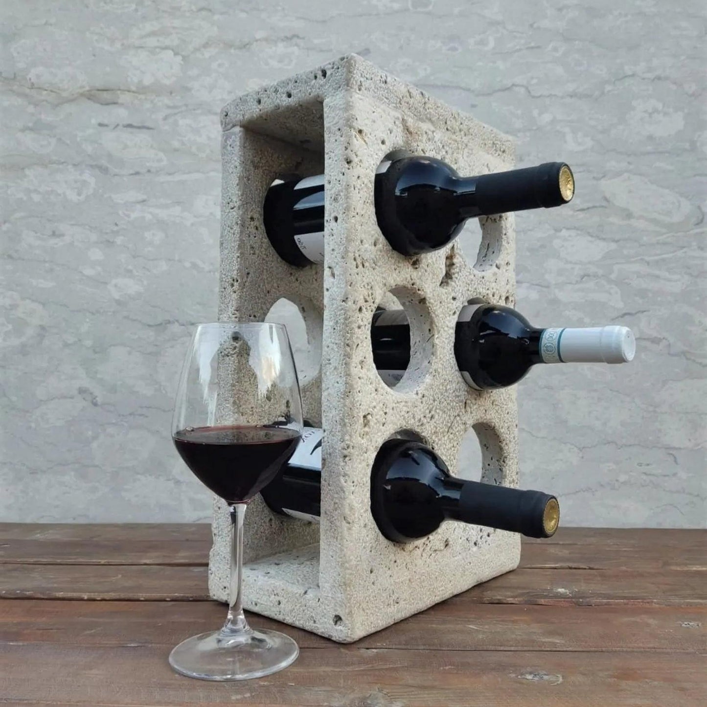 Porte-bouteille design en travertin-Atelier Travertin