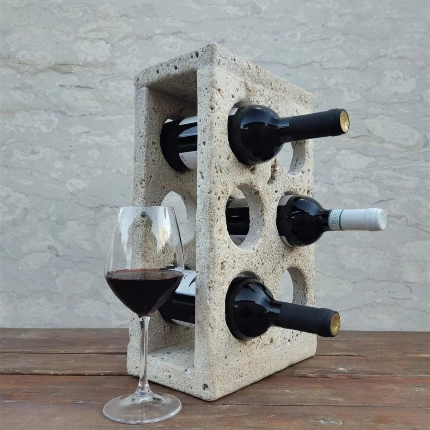 Porte-bouteille design en travertin-Atelier Travertin