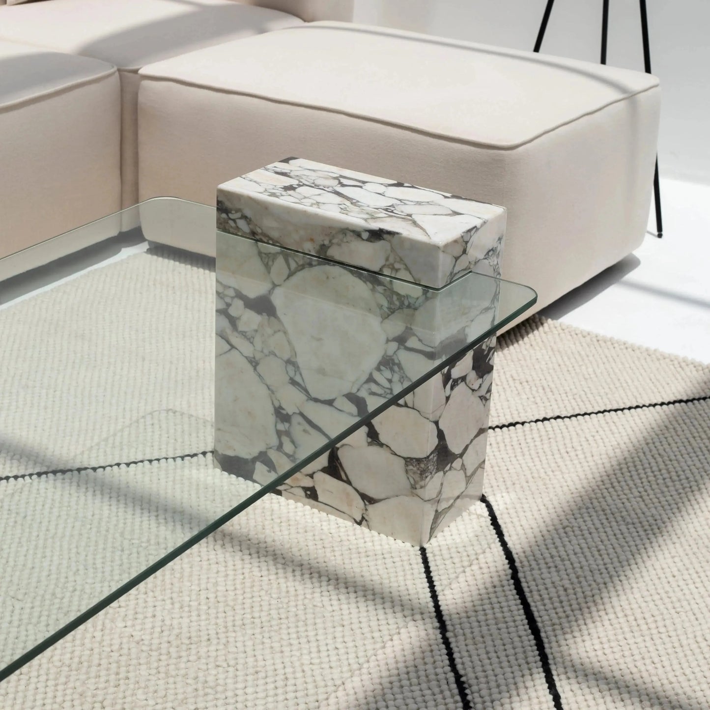 Table Basse Calacatta Violet Élégance Intemporelle-Atelier Travertin