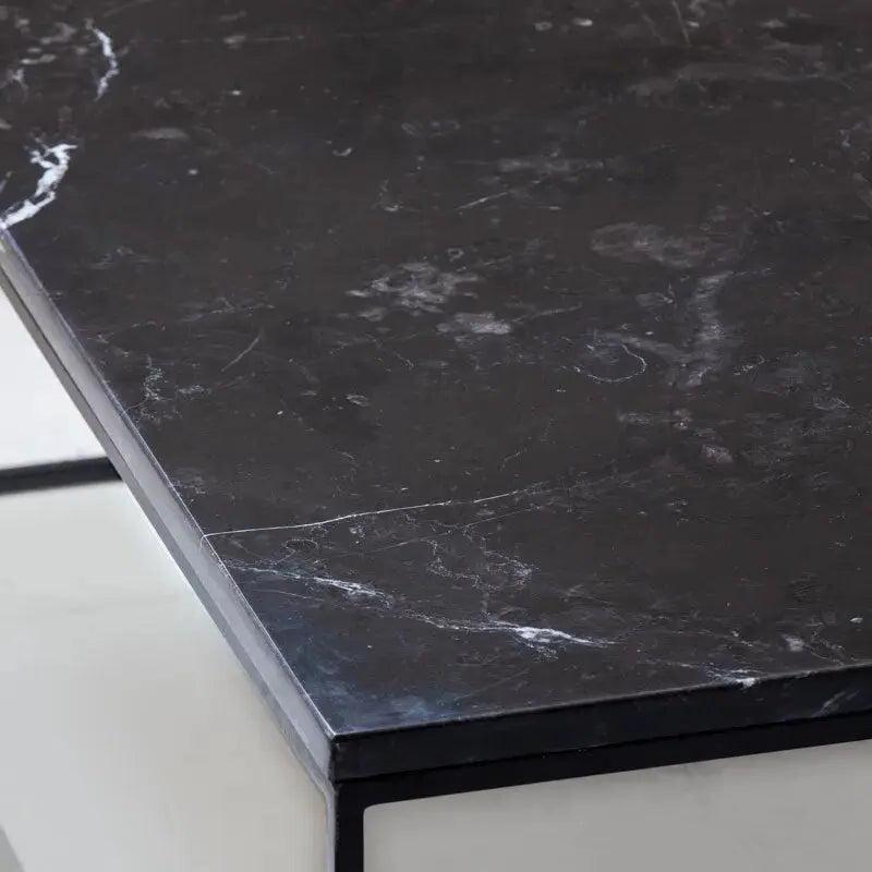 Table Basse Carrée en Marbre - Élégance et Style-Atelier Travertin