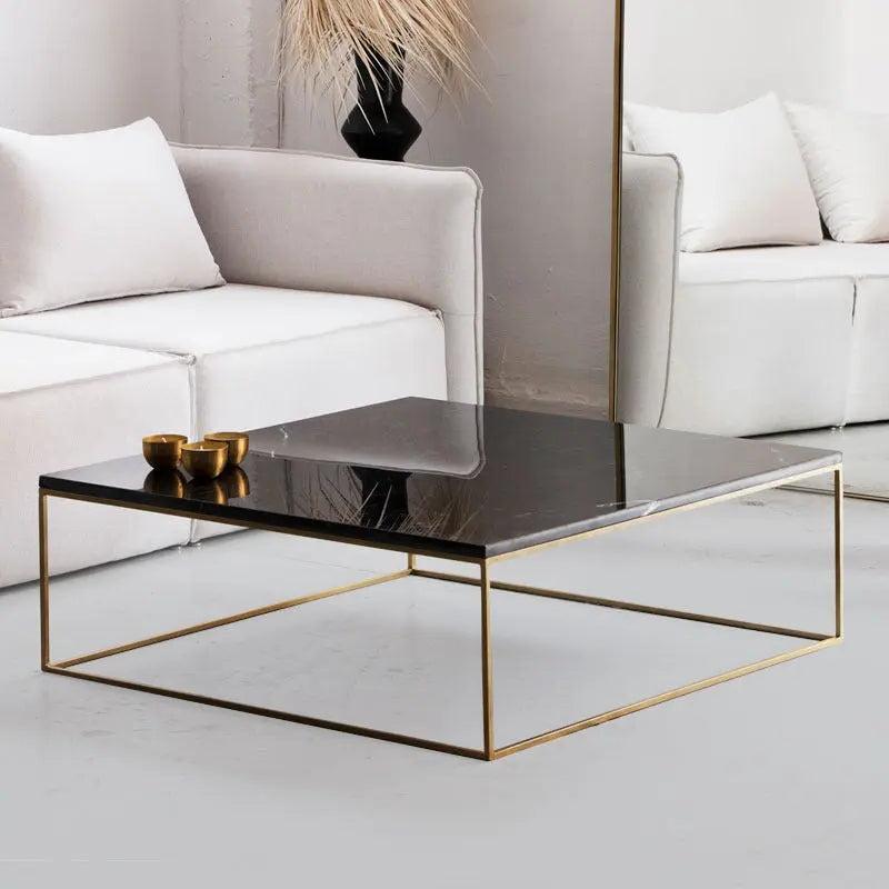 Table Basse Carrée en Marbre et Doré Épuré-Atelier Travertin