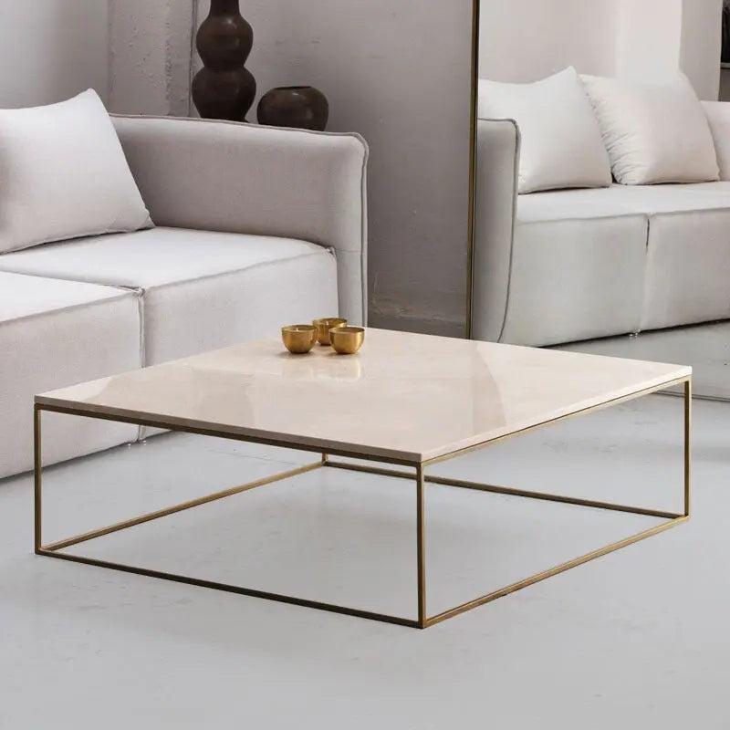 Table Basse Carrée en Marbre et Doré Épuré-Atelier Travertin