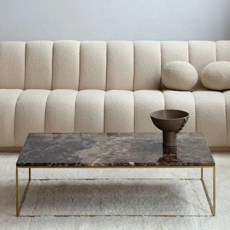 Table Basse Dorée en Marbre Exquis-Atelier Travertin