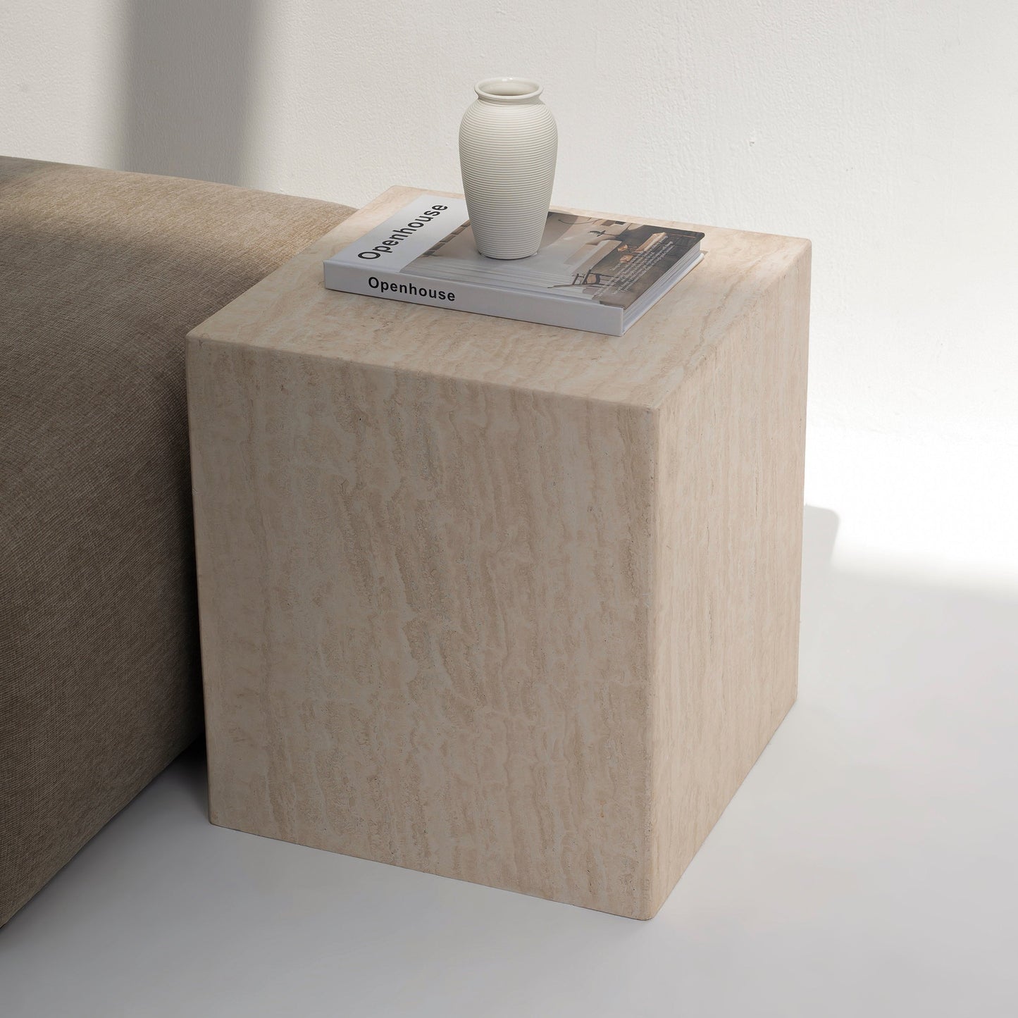 Cube d’appoint en travertin H40cm