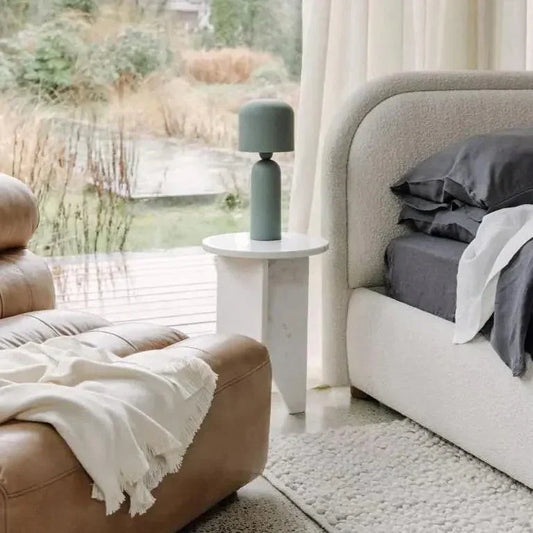 Marbre et Quiet Luxury : pourquoi cette matière incarne le minimalisme sophistiqué ?