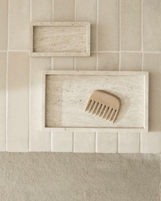 Une table en travertin est-elle fragile ? Mythe ou réalité