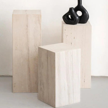 Colonnes Prisma - Élégance en Pierre Naturelle-Atelier Travertin