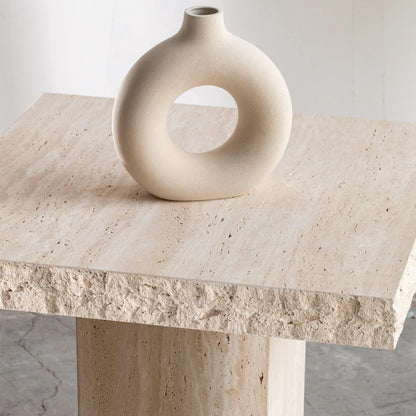 Élégance Carrée: Table en Travertin-Atelier Travertin