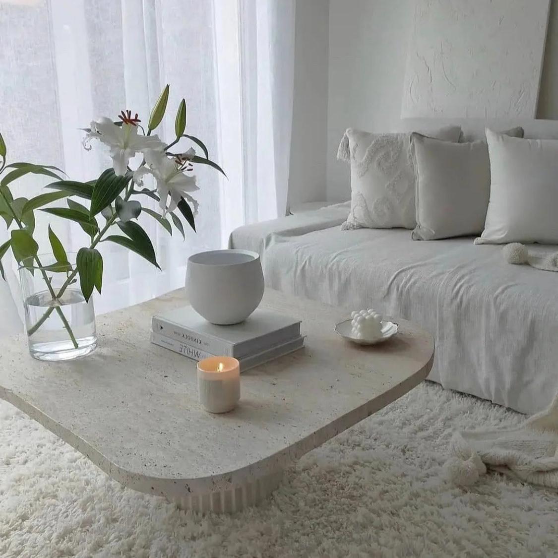 Élégance Naturelle : Table Basse en Travertin-Atelier Travertin