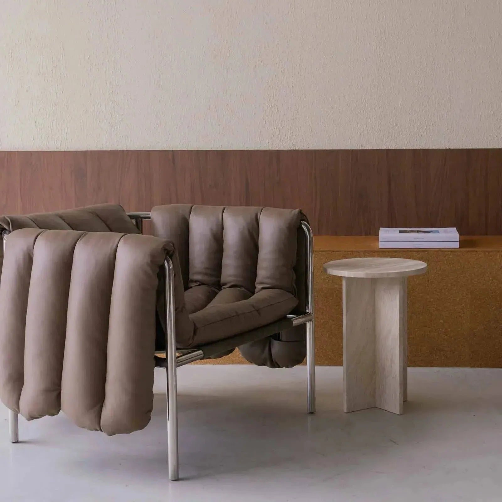Élégance Travertin : Table d'appoint Eris-Atelier Travertin