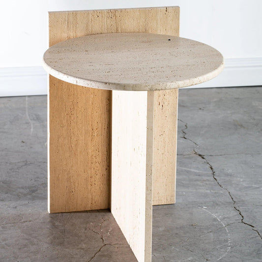 Élégance naturelle: Table ronde en travertin-Atelier Travertin