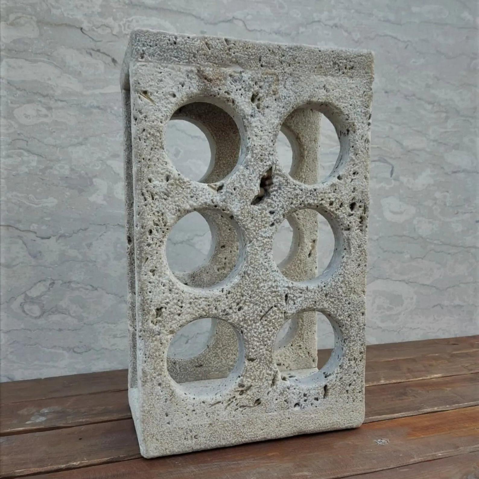 Porte-bouteille design en travertin-Atelier Travertin