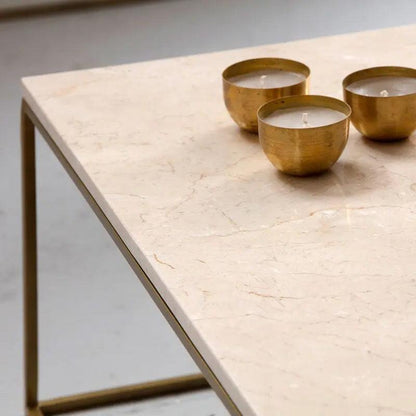 Table Basse Carrée en Marbre et Doré Épuré-Atelier Travertin