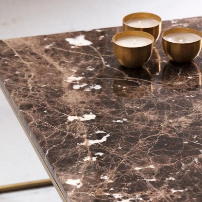 Table Basse Carrée en Marbre et Doré Épuré-Atelier Travertin