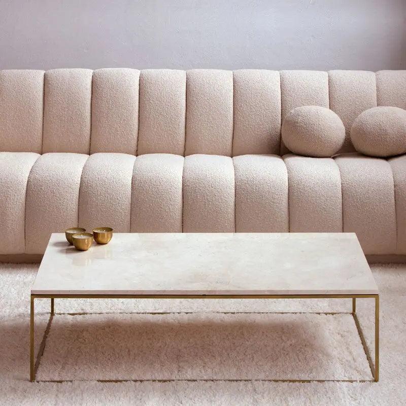 Table Basse Dorée en Marbre Exquis-Atelier Travertin