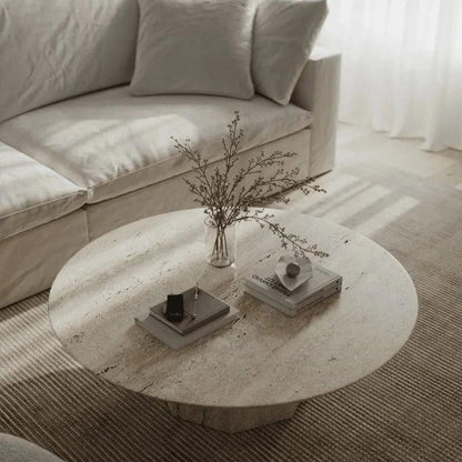 Table Basse Eos: Luxe en Travertin Naturel-Atelier Travertin