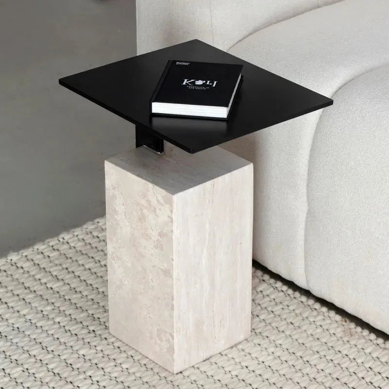 Table d’appoint Néro en travertin luxe-Atelier Travertin