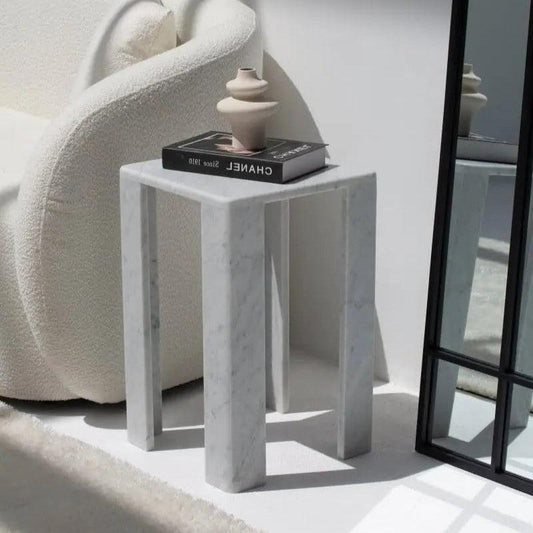 Table d'appoint en marbre chic et moderne-Atelier Travertin