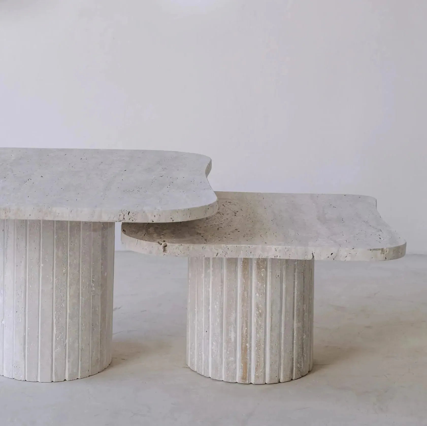 Tables Gigognes Élite en Travertin-Atelier Travertin