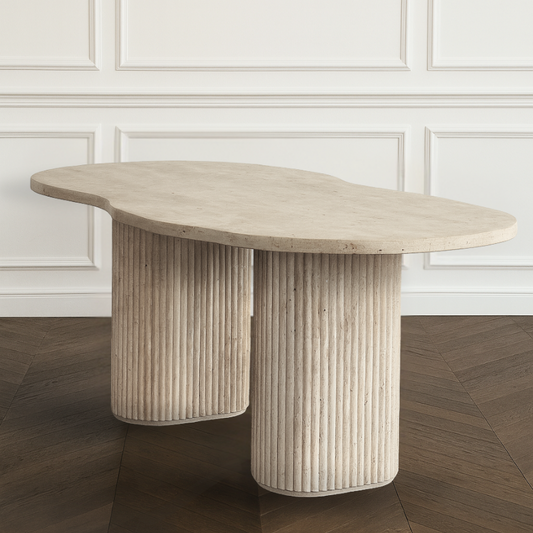 Élégante Table à Manger asymétrique en Travertin