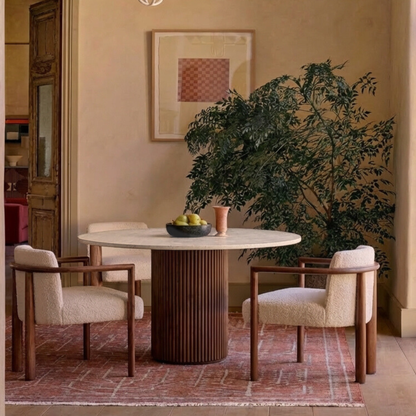 Table à manger ronde en travertin et bois Travia – Nature et Élégance