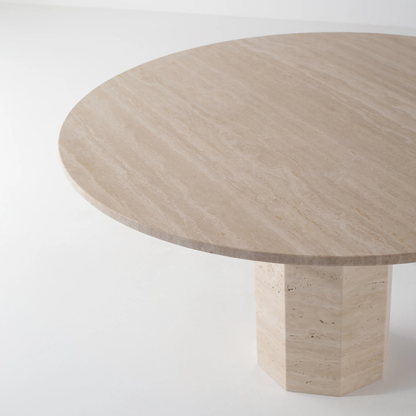 Table Obsidian en Travertin Naturel – Table à manger ronde minimaliste